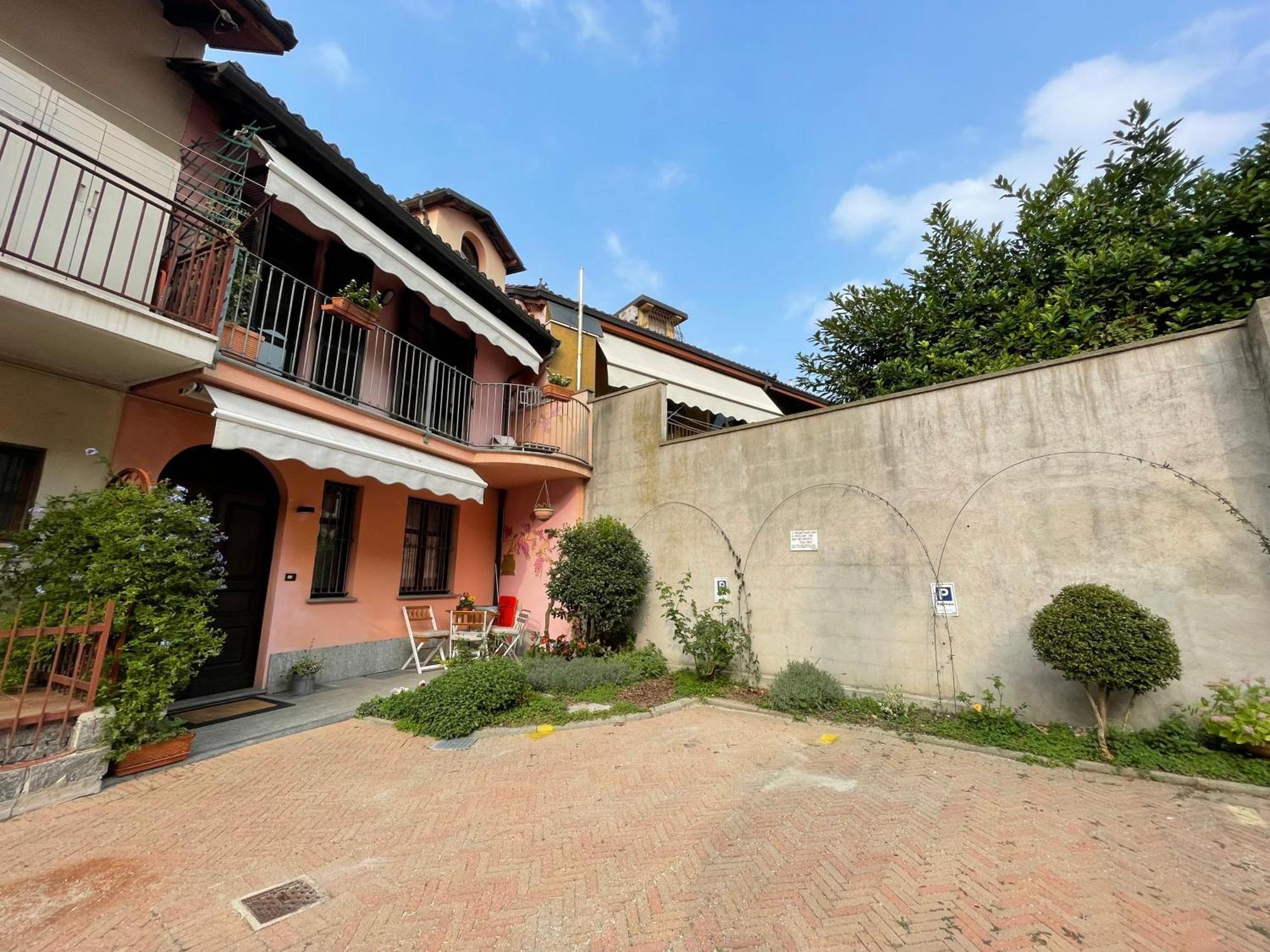 Casa Caroli - intera casa ad Alba, LANGHE UNESCO Exterior foto